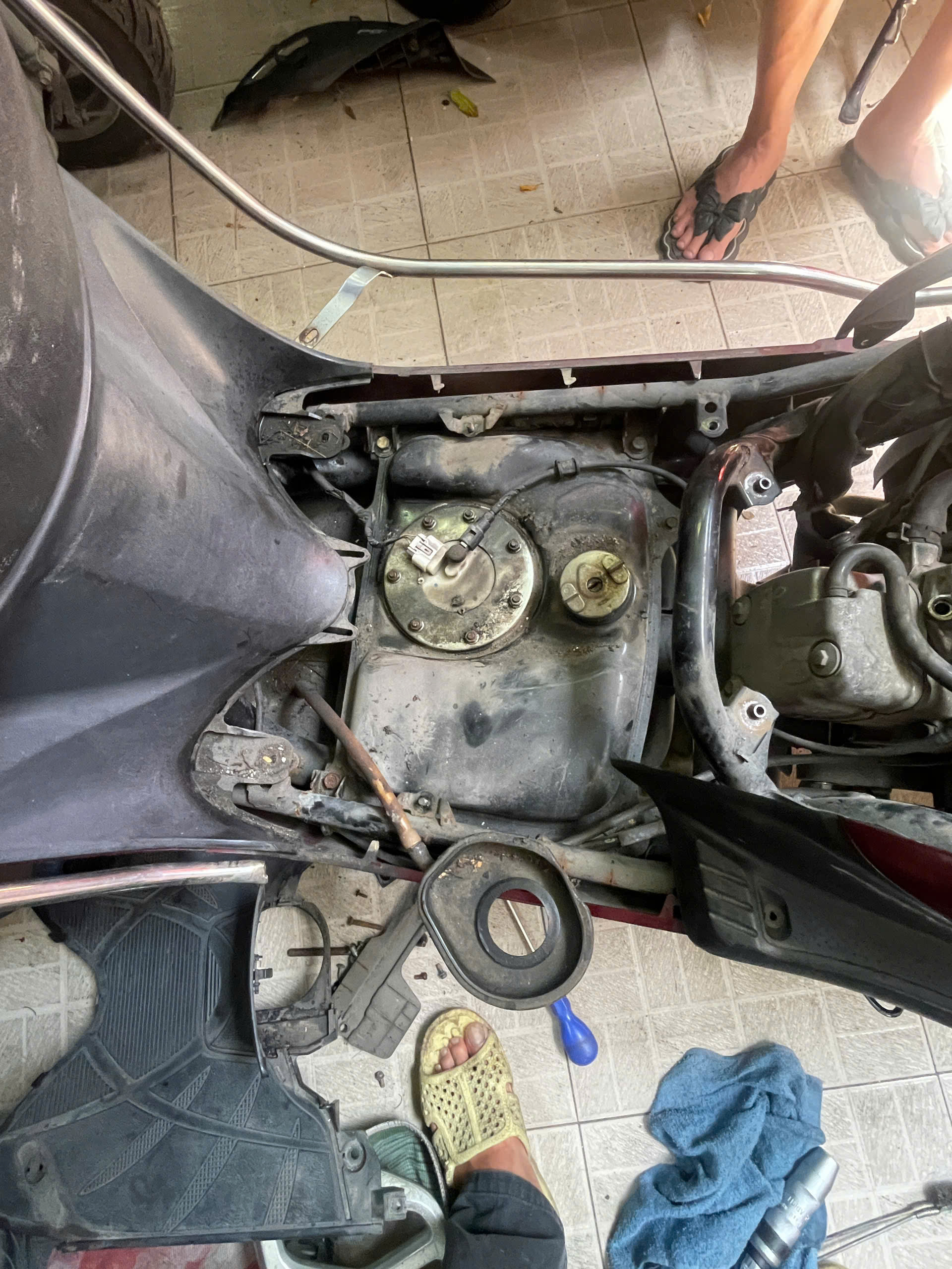 Cứu Hộ Xe Máy Nhanh: Giải Pháp Toàn Diện Khi Xe G | Cứu hộ xe máy 24/7 5 cứu hộ xe máy nhanh: giải pháp toàn diện khi xe g ảnh thực tế 1