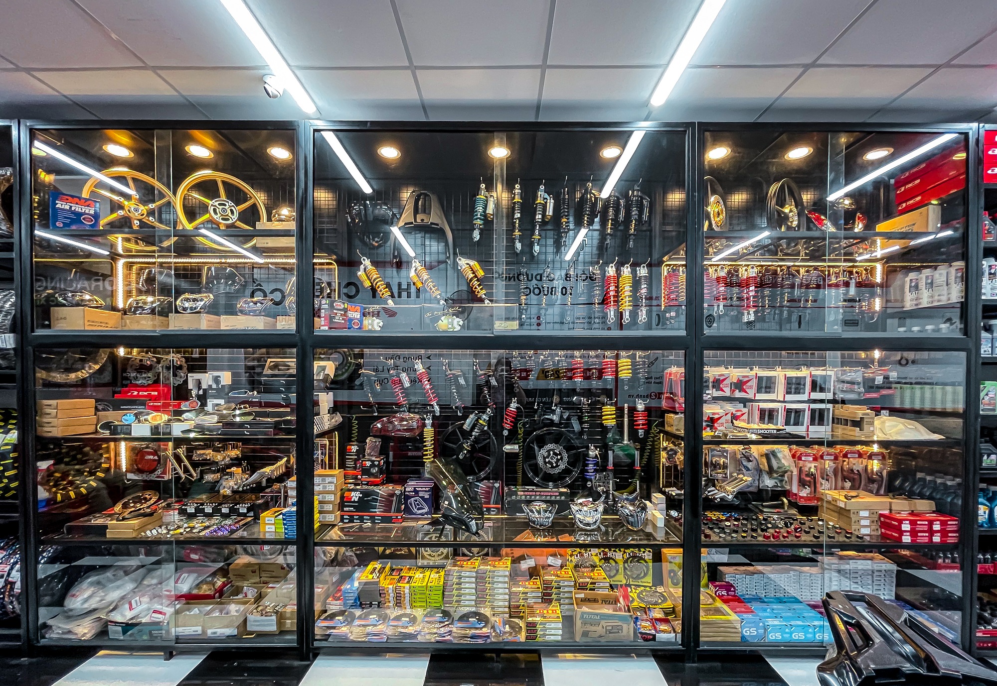 Cứu hộ xe máy Quận 3 – Dịch vụ hỗ trợ tân nơi 24/ | Cứu hộ xe máy 24/7 5 cứu hộ xe máy quận 3 ảnh thực tế 1